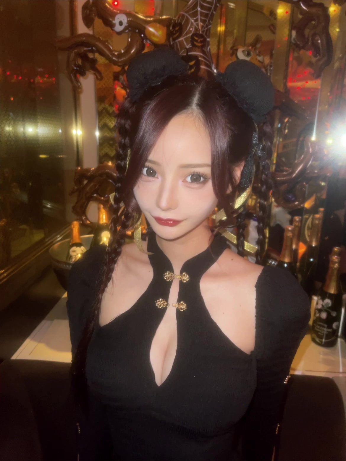 1日目のHalloweenはチャイナ🇨🇳🎃#北新地キャバクラ #北新地バロン #シュガー #コスプレ #チャイナ 