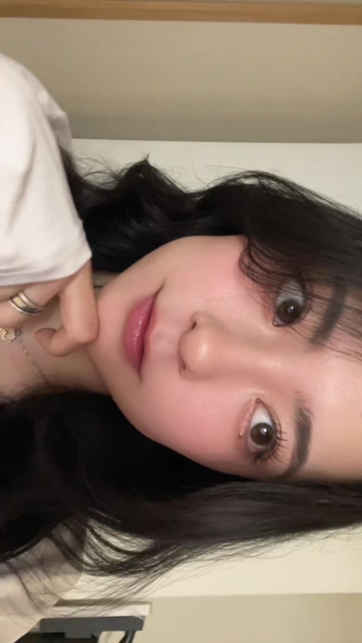 ほぼ見る専垢にしててｺﾞﾒﾝ