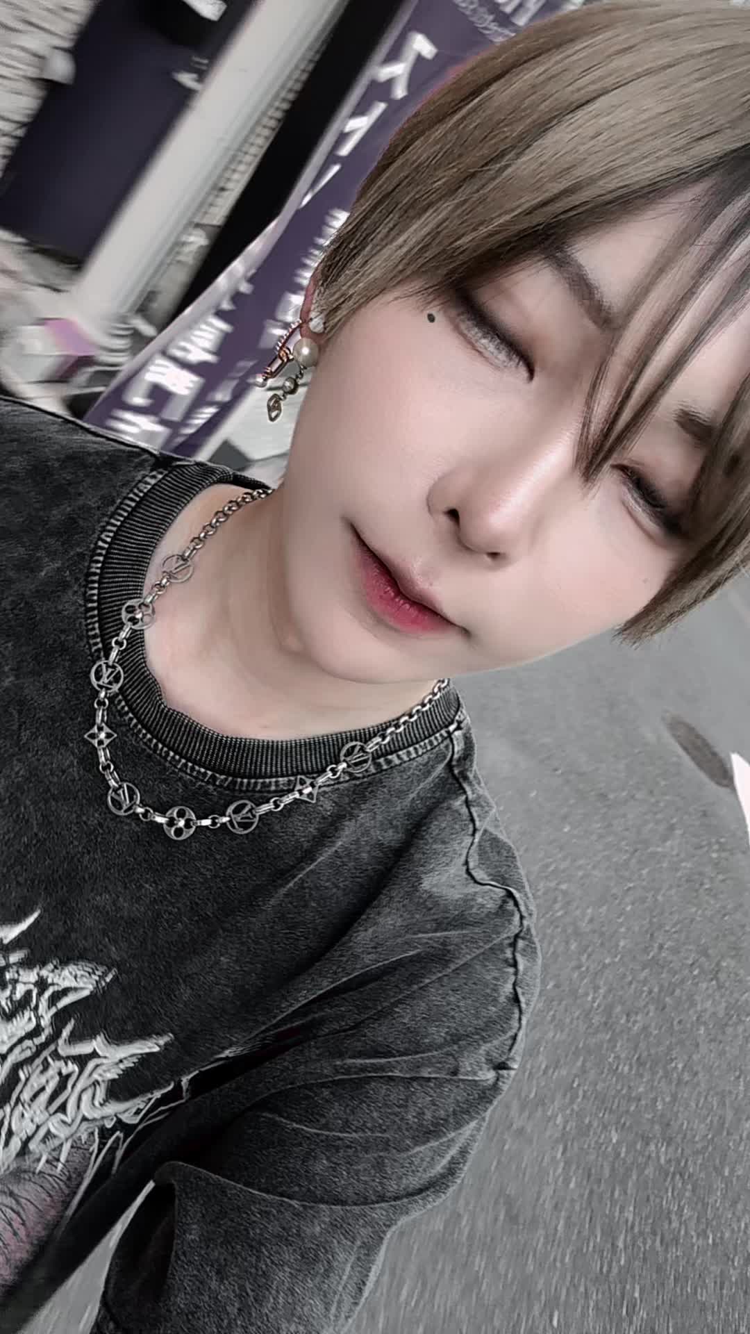 どこか当てて