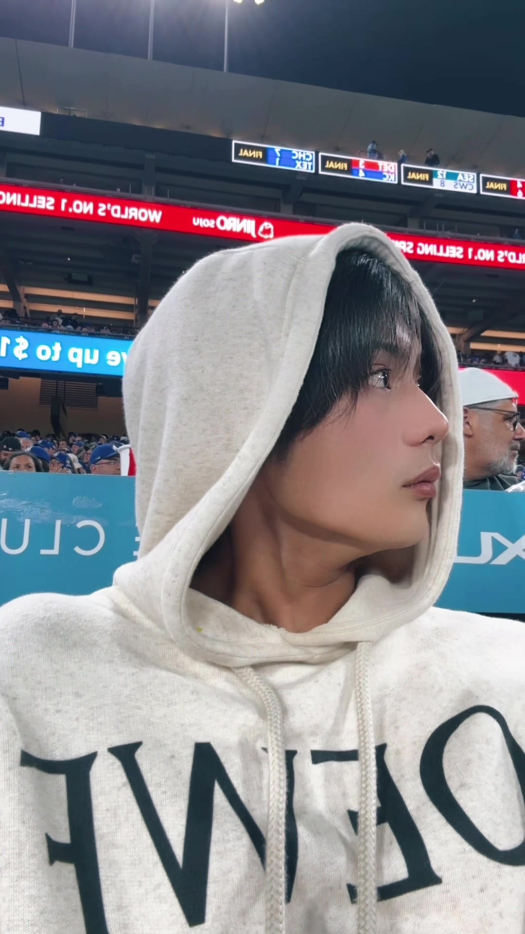 スポーツ観戦写真みんな撮られてていーな思って　LAきたで 大谷ナウ