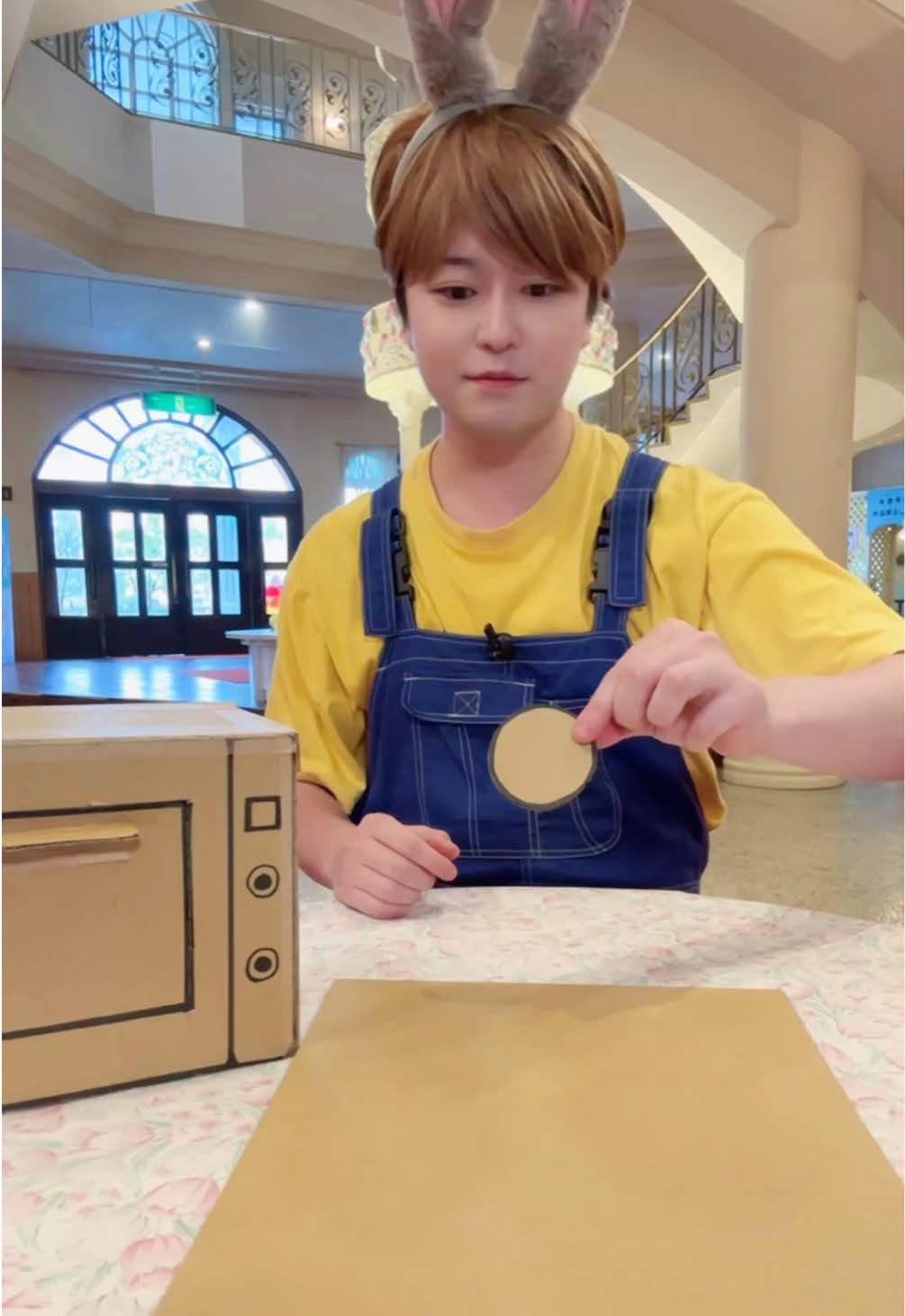Let's make a cardboard croissant！#asmr 